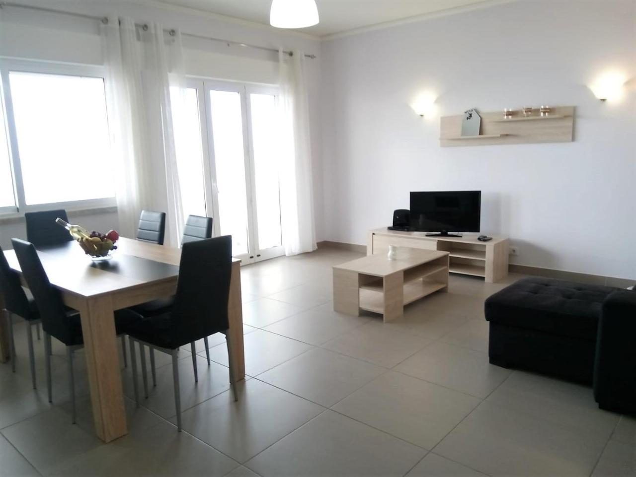 Mamamia Ac&Vista Magnifica Apartment กัวเตย์รา ภายนอก รูปภาพ