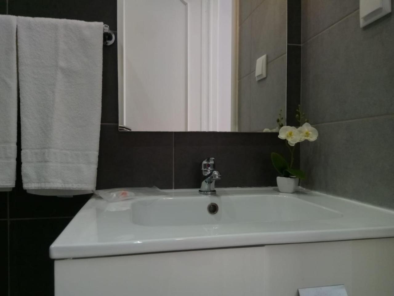 Mamamia Ac&Vista Magnifica Apartment กัวเตย์รา ภายนอก รูปภาพ